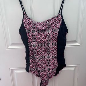 Catalina one piece swimsuit with adjustable straps.small bit of pilling as shown